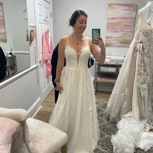 Size 8 Lillian West dress